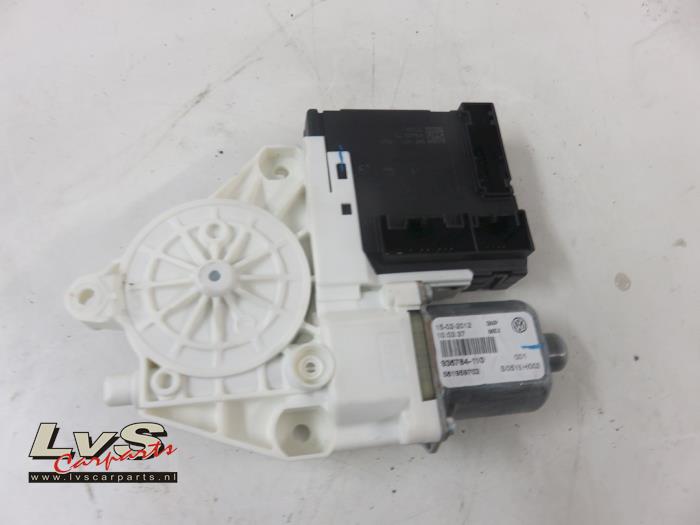 Volkswagen Jetta Moteur de vitre portière