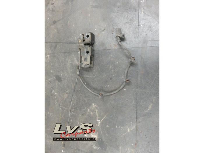 Seat Leon Bonnet lock mechanism