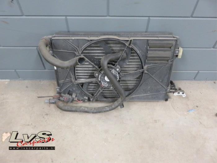 Seat Leon Kühler Set