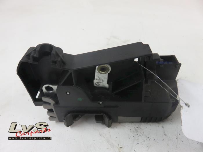 Opel Vivaro Türschlossmechanik 2-türig rechts