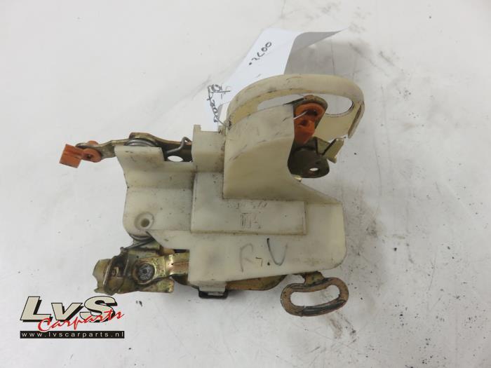 Opel Corsa Türschlossmechanik 4-türig rechts vorne