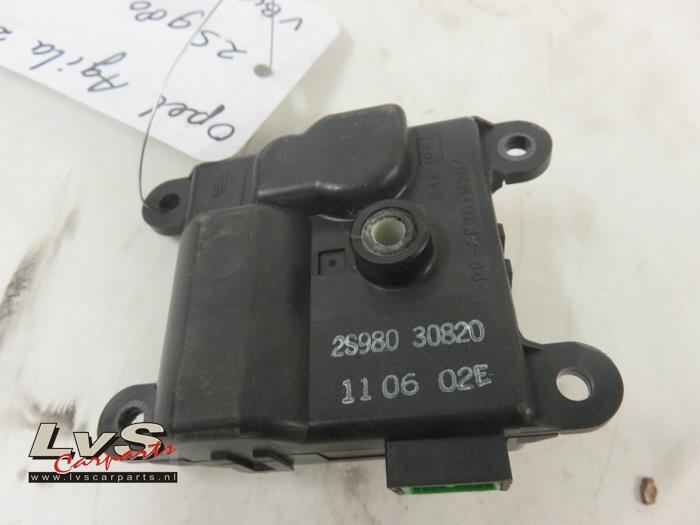 Opel Agila Heater valve motor