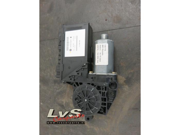 Volkswagen Touareg Door window motor