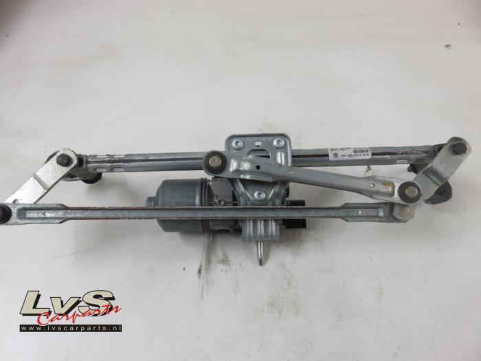 Volkswagen Polo Wiper motor + mechanism