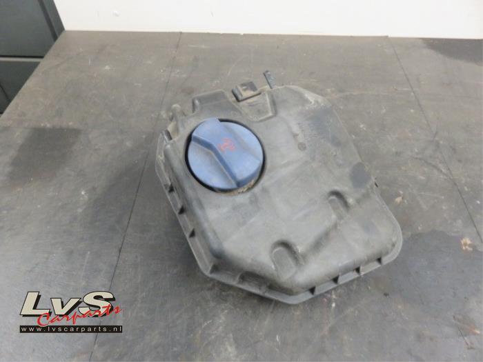 Volkswagen Touareg Expansion vessel