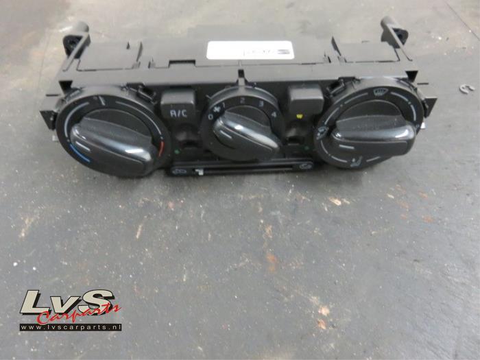 Volkswagen UP Heater control panel