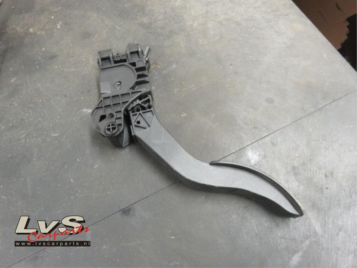 Volkswagen UP Gaspedal