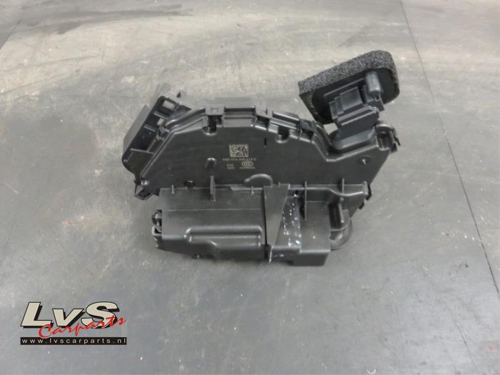 Volkswagen T-Roc Deurslot Mechaniek 4Deurs links-achter