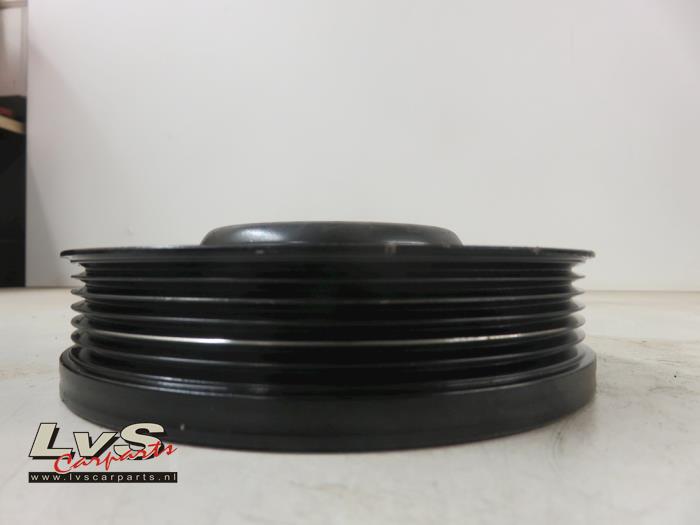 Krukas Poelie van een Volkswagen T-Roc I 2.0 TDI 150 16V 2017