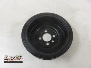 Gebruikte Krukas Poelie Volkswagen T-Roc I 2.0 TDI 150 16V Prijs € 20,00 Margeregeling aangeboden door LvS Carparts