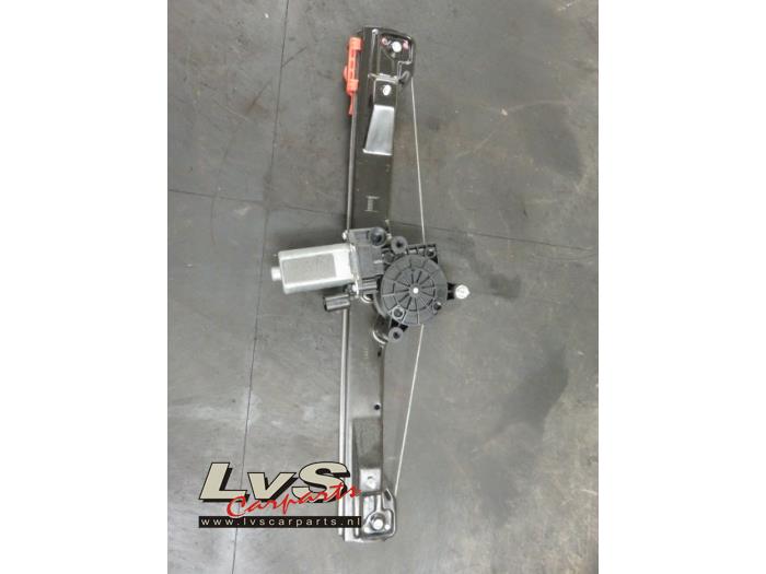 Fiat Punto Mécanique vitre 2portes avant droite