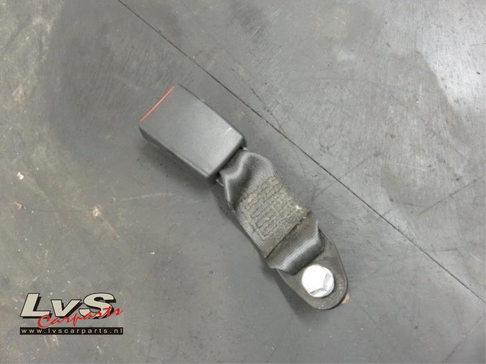 Ford KA Sicherheitsgurt Schließe links hinten