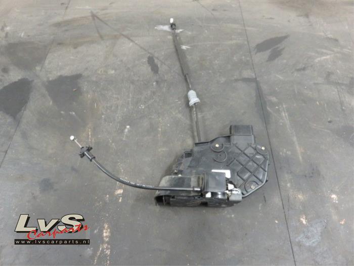 Volvo V50 Rear door mechanism 4-door, right