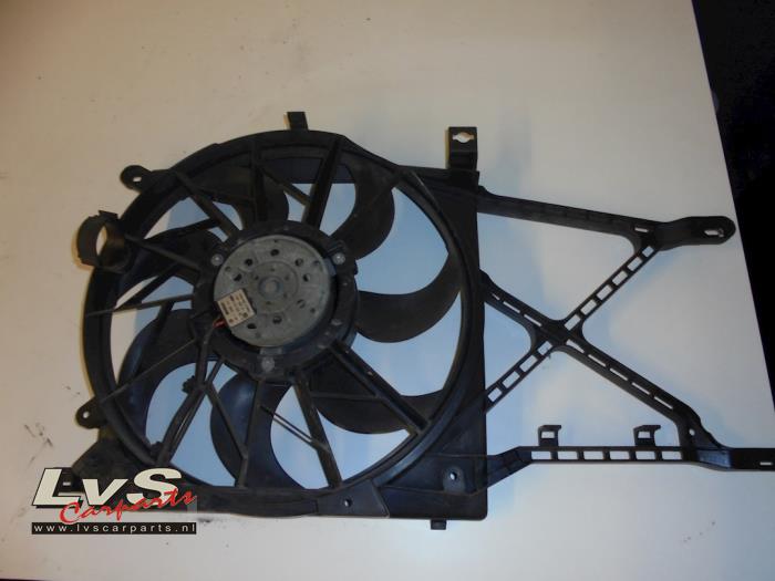 Opel Astra Cooling fans