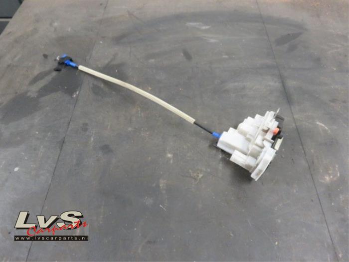 Peugeot Bipper Serrure portière mécanique 2portes droite