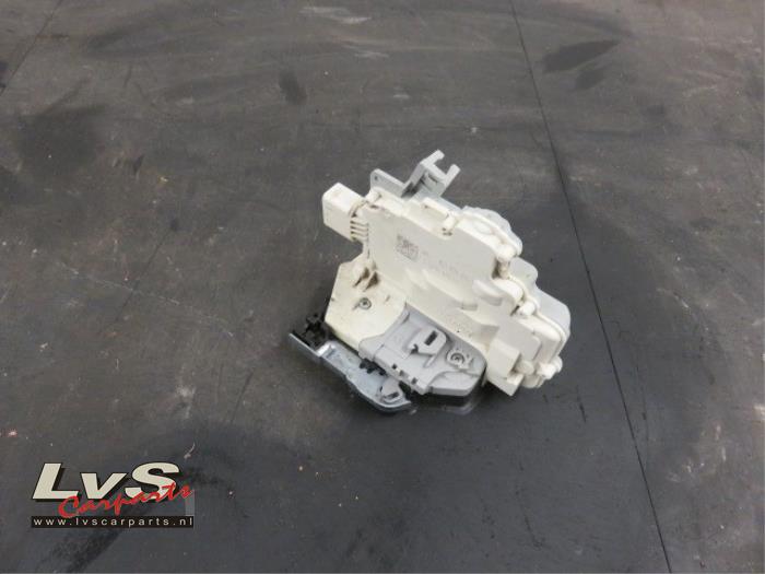 Audi A3 Deurslot Mechaniek 4Deurs links-achter