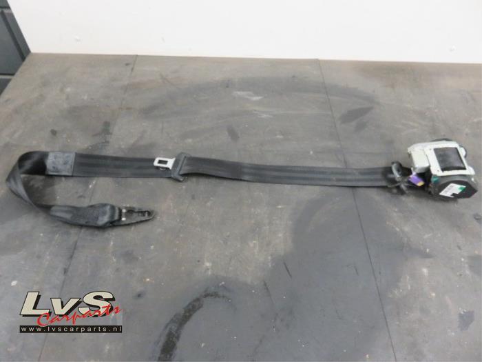 Audi A4 Tendeur de ceinture droit