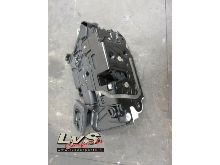 Skoda Octavia Deurslot Mechaniek 4Deurs links-achter