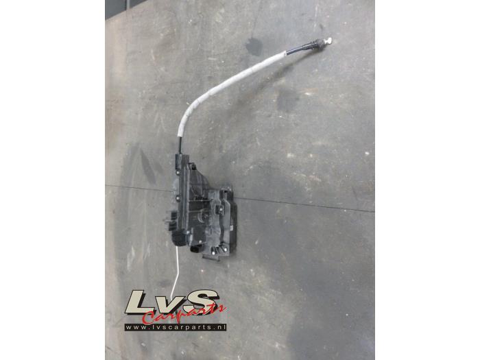 Mercedes Vito Deurslot Mechaniek 2Deurs rechts