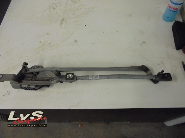 Ford Focus Front wiper motor