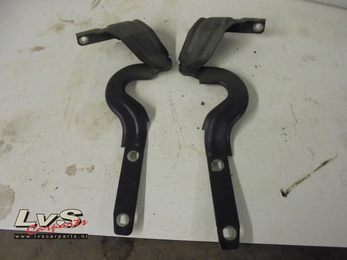 Seat Alhambra Bonnet Hinge