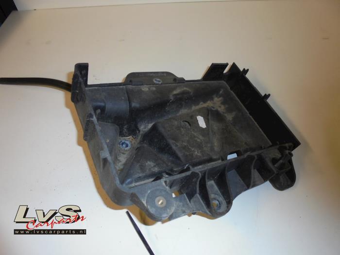 Volkswagen Polo Battery box