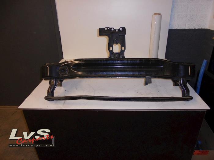 Volkswagen Touran Cadre pare-chocs avant