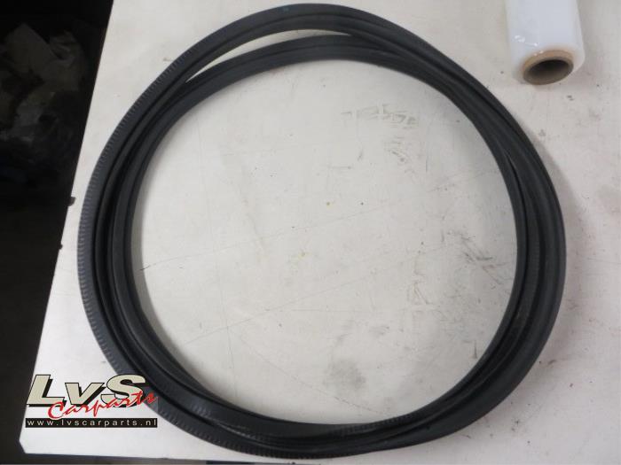 Volkswagen Polo Portierrubber 4Deurs rechts-voor