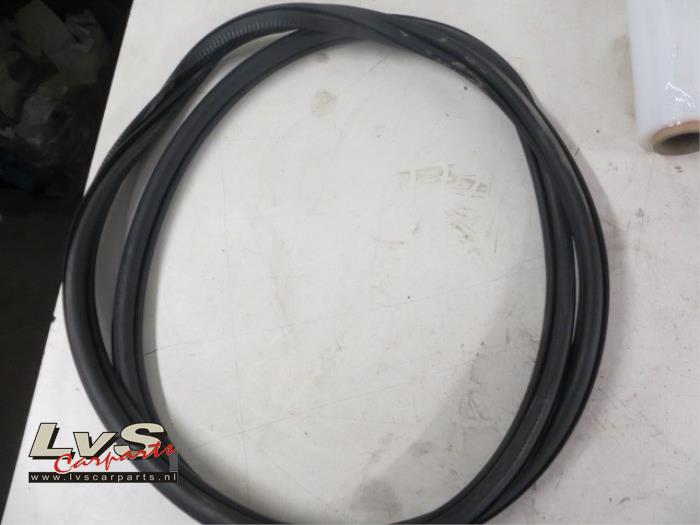 Volkswagen Polo Joint caoutchouc portière 4portes arrière droite