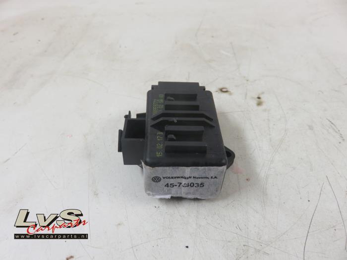 Volkswagen Polo Relais