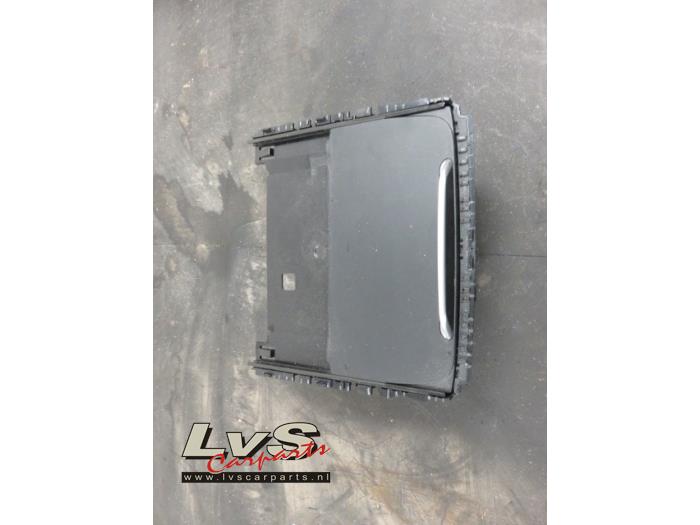 BMW 3-Série Porte-gobelet