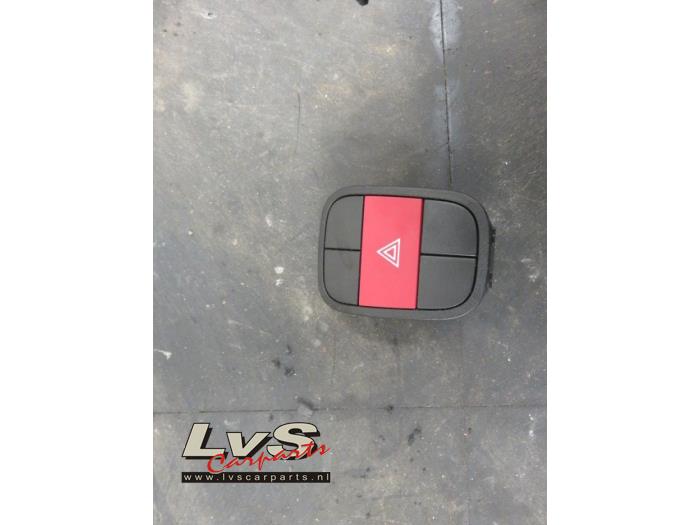 Fiat Qubo Commutateur éclairage d'urgence