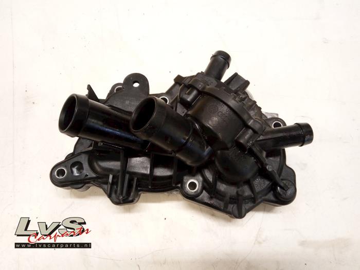 Waterpomp van een Volkswagen Up! (121) 1.0 12V 60 2013