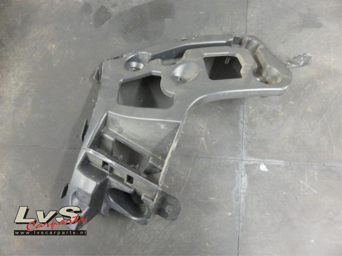Renault Captur Rear bumper bracket, right