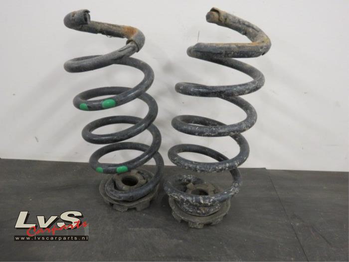 Renault Captur Rear coil spring