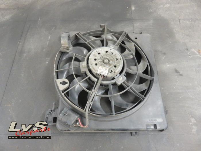 Opel Zafira B Cooling fans