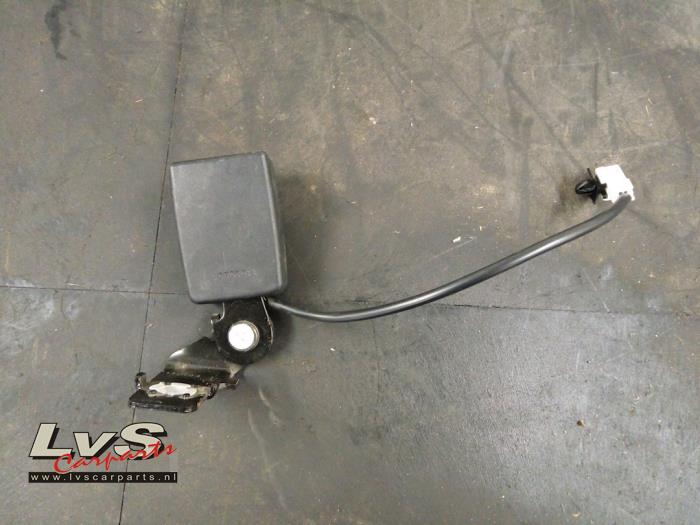 Hyundai I20 Rear seatbelt buckle, right