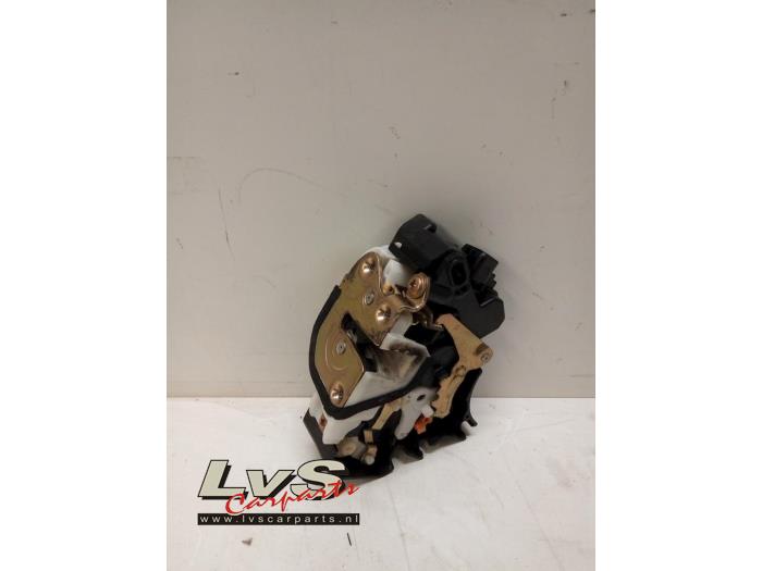 Mitsubishi Colt Deurslot Mechaniek 4Deurs rechts-voor