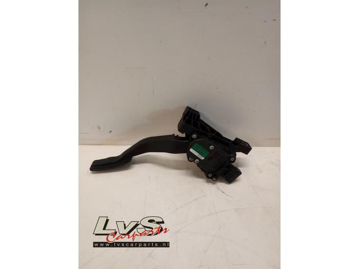 Mitsubishi Colt Gaspedaal