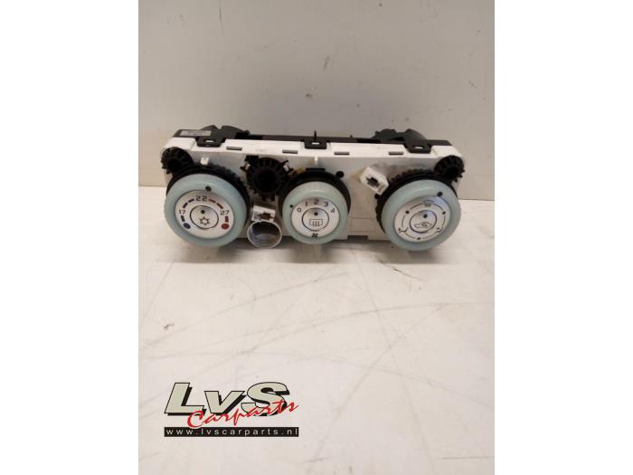 Mitsubishi Colt Kachel Bedieningspaneel