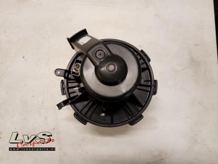 Volkswagen Crafter Heating and ventilation fan motor