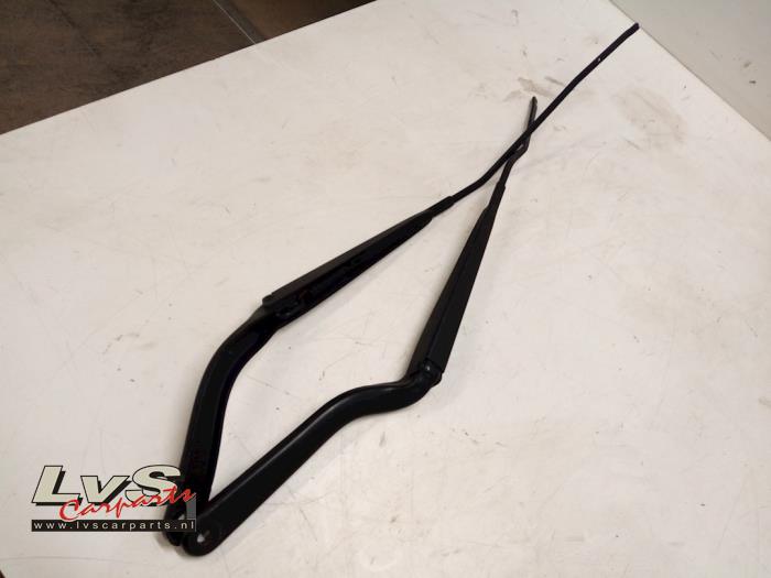 Renault Twingo Bras essuie-glace avant