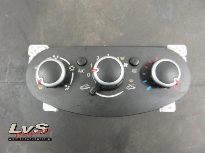Renault Twingo Heater control panel