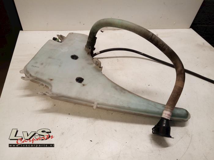 BMW 3-Série Réservoir lave-glace avant