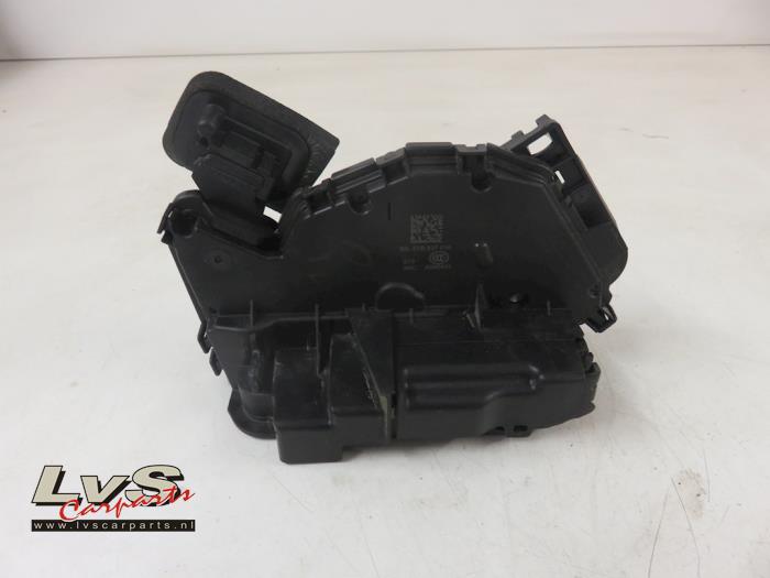 Volkswagen Polo Deurslot Mechaniek 4Deurs rechts-voor