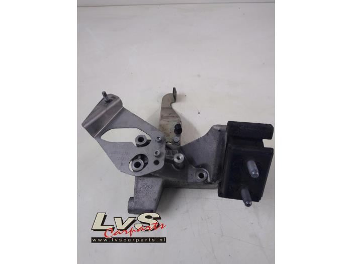 Iveco Daily Engine mount