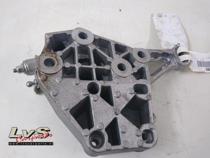 Fiat Ducato Motorsteun