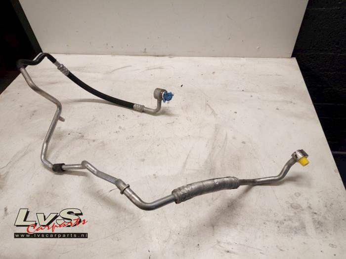 Volkswagen Polo Air conditioning line