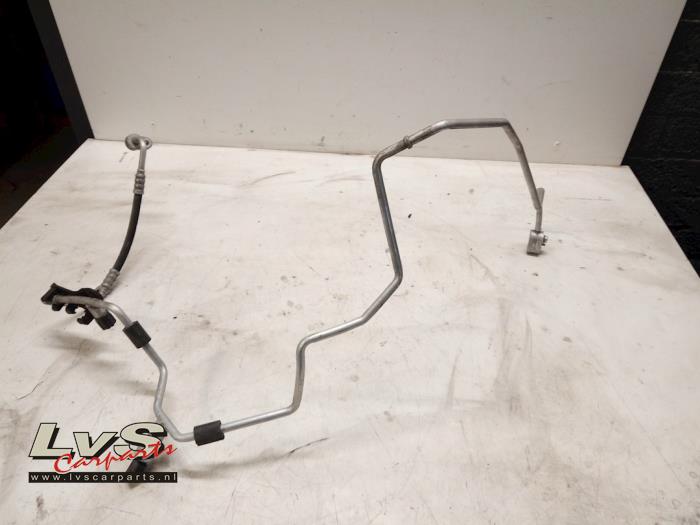 Volkswagen Polo Air conditioning line