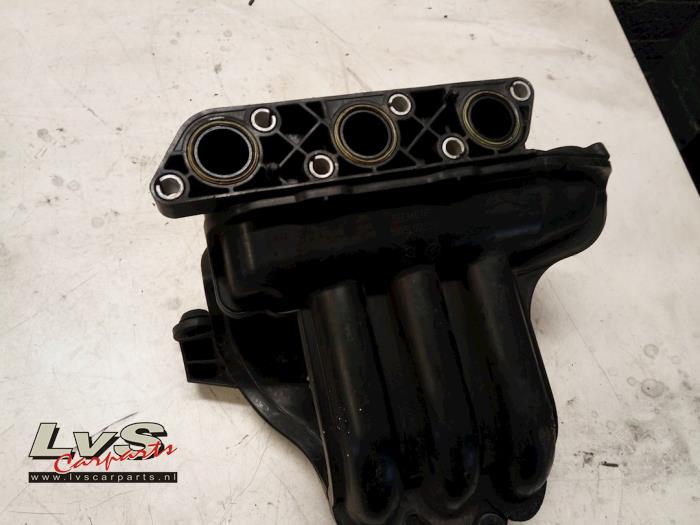 Volkswagen Polo Intake manifold
